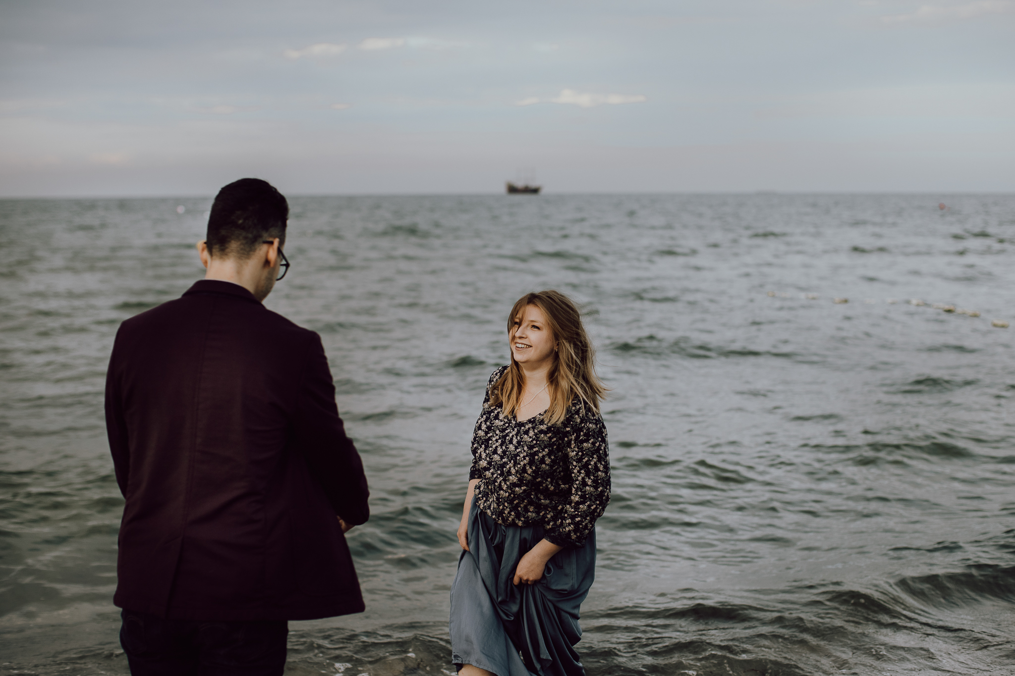 Sesja narzeczeńska Klaudii i Adriana na plaży w Sopocie