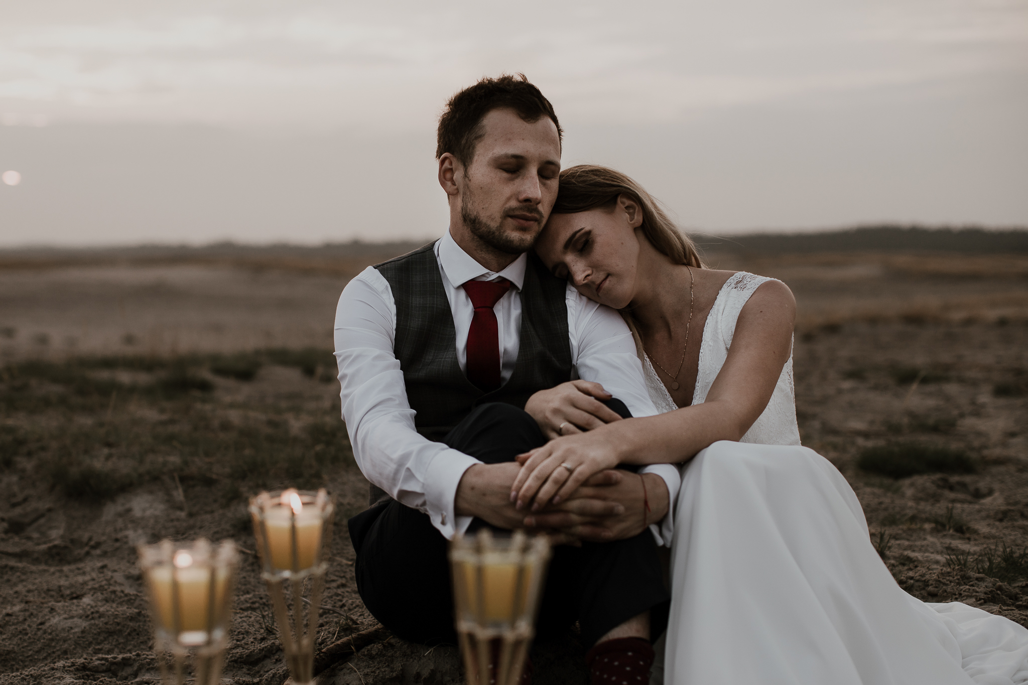 Sesja poślubna Ani i Wojtka na Pustyni Błędowskiej